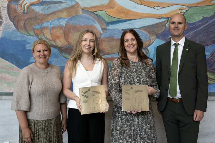 Cecilie Dahl-Jørgensen Pind (ordfører Nordre Follo kommune), Rebecca Celine Høynes (prosjektleder Nordre Follo kommune), Marit Sve (prosjektleder E C Dahls Eiendom) og  Lars Viko Gaupset (byråd for byutvikling Trondheim kommune). Foto: Torbjørn Tandberg